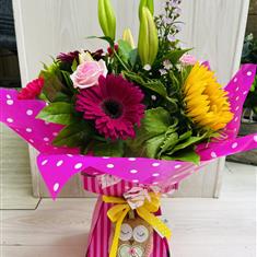 cariad hand-tied
