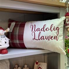 Nadolig lawn cushion